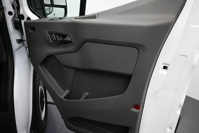 New 2026 Ford Transit 250 148 Medium Roof RWD image 38