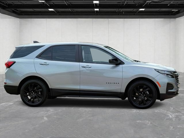 Used 2023 Chevrolet Equinox LS w/ LS Convenience Package FWD image 6