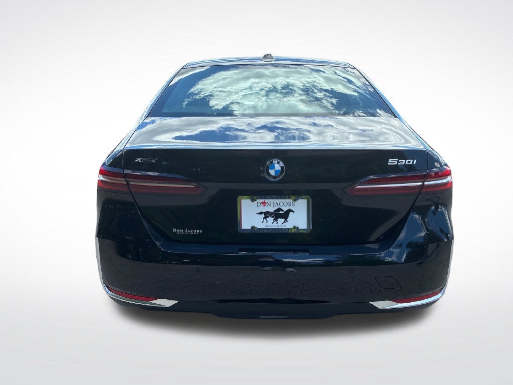 New 2027 BMW 530i xDrive w/ Premium Package AWD/4WD image 4