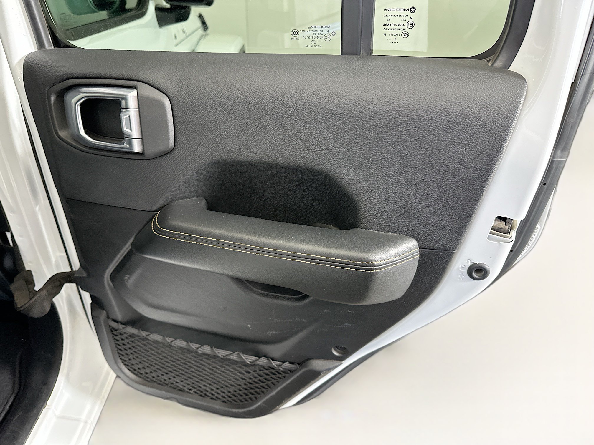 Used 2025 Jeep Wrangler Unlimited Sahara AWD/4WD image 28