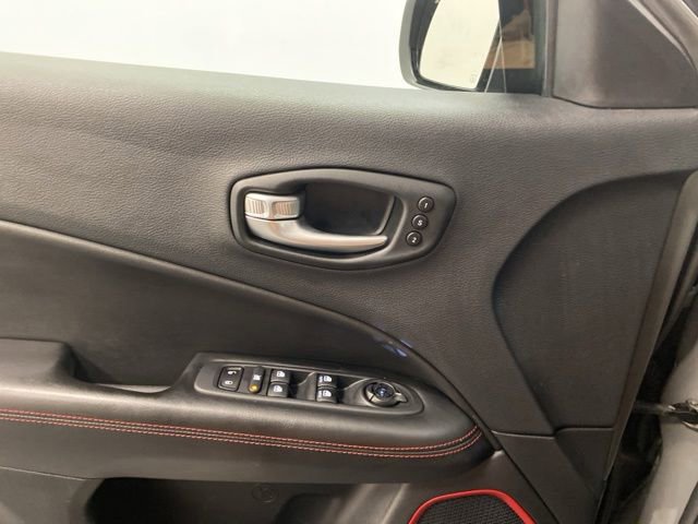 Used 2021 Jeep Compass Trailhawk AWD/4WD image 18
