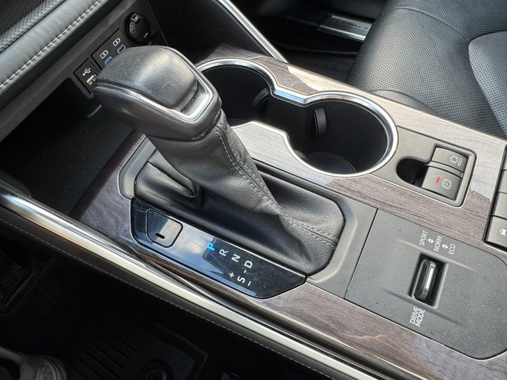 Used 2022 Toyota Highlander Platinum image 21