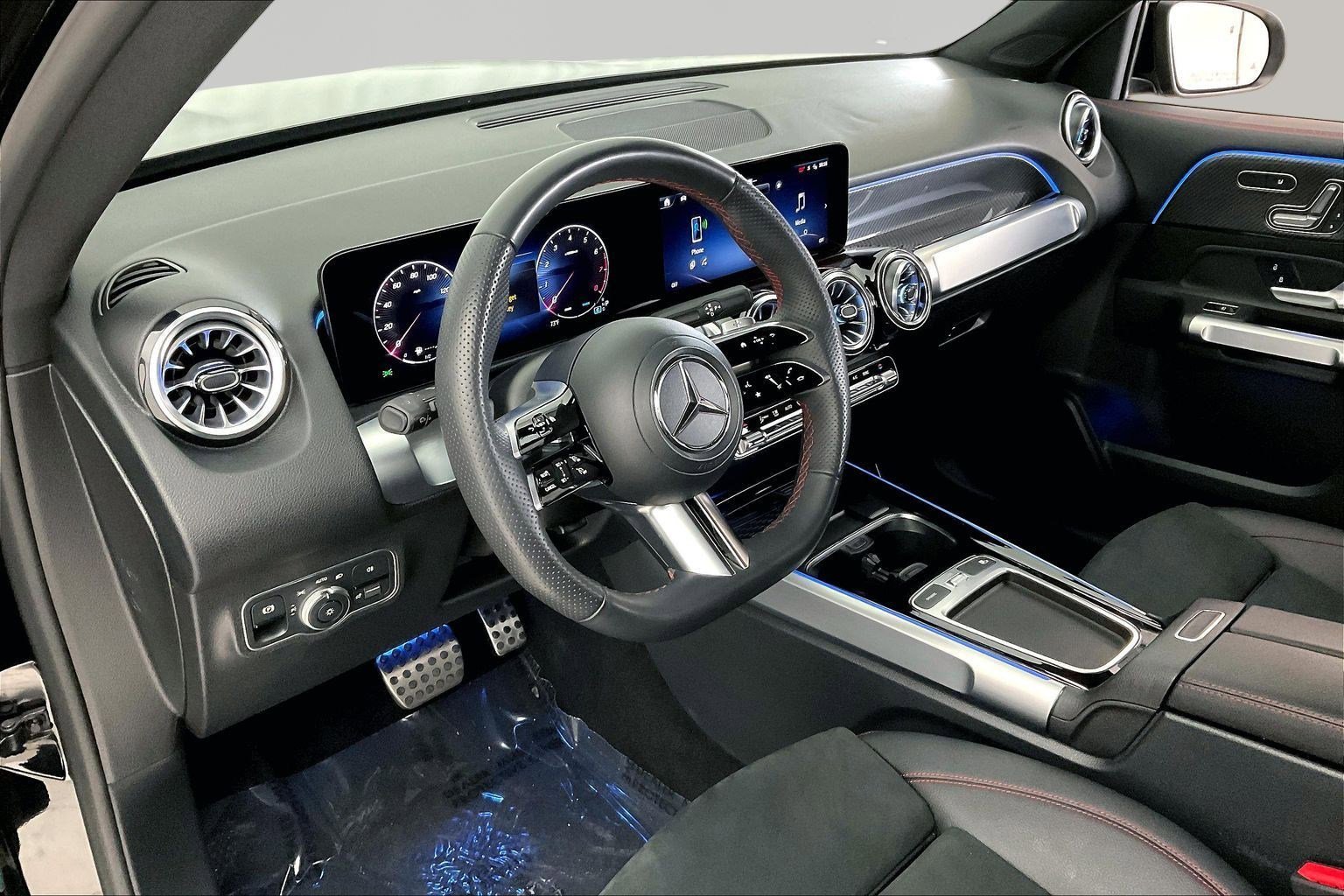 Certified 2024 Mercedes-Benz GLB 250 image 17