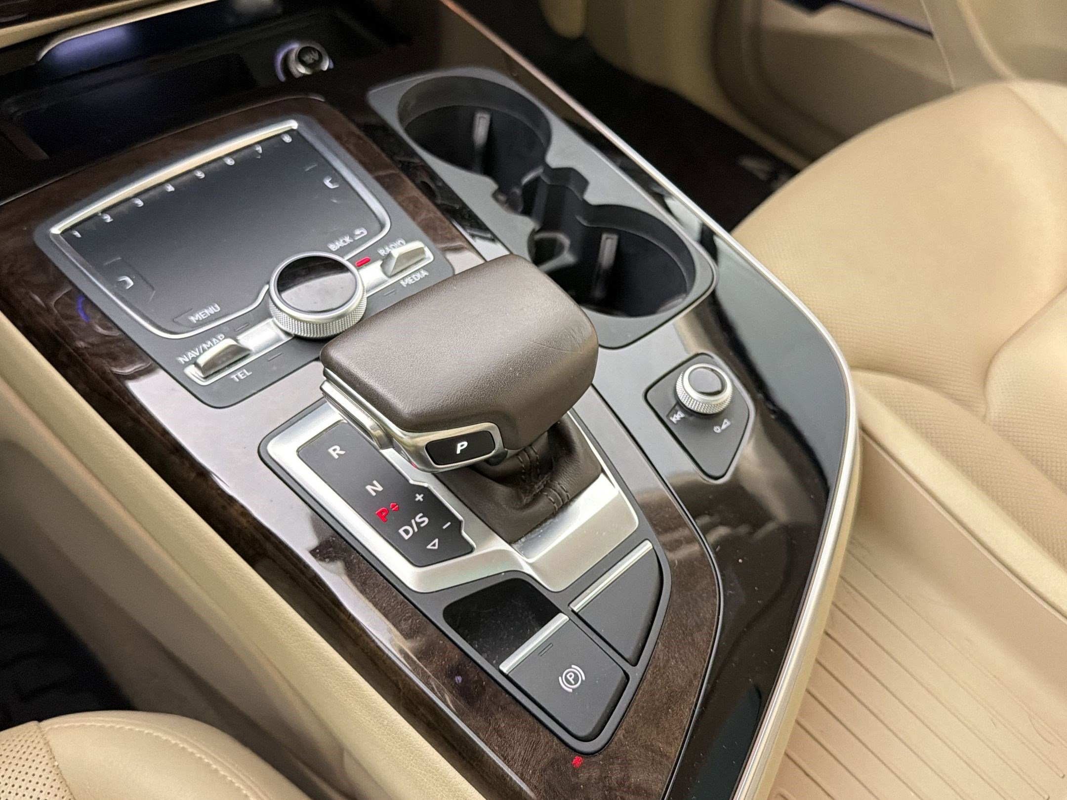 Used 2019 Audi Q7 3.0T Prestige w/ Prestige Package image 26