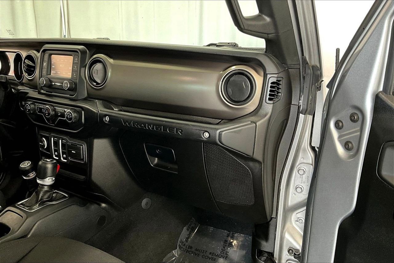 Used 2020 Jeep Wrangler Sport image 15