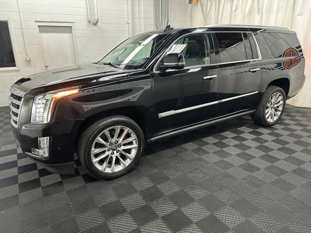 Used 2019 Cadillac Escalade ESV Premium Luxury AWD/4WD image 5