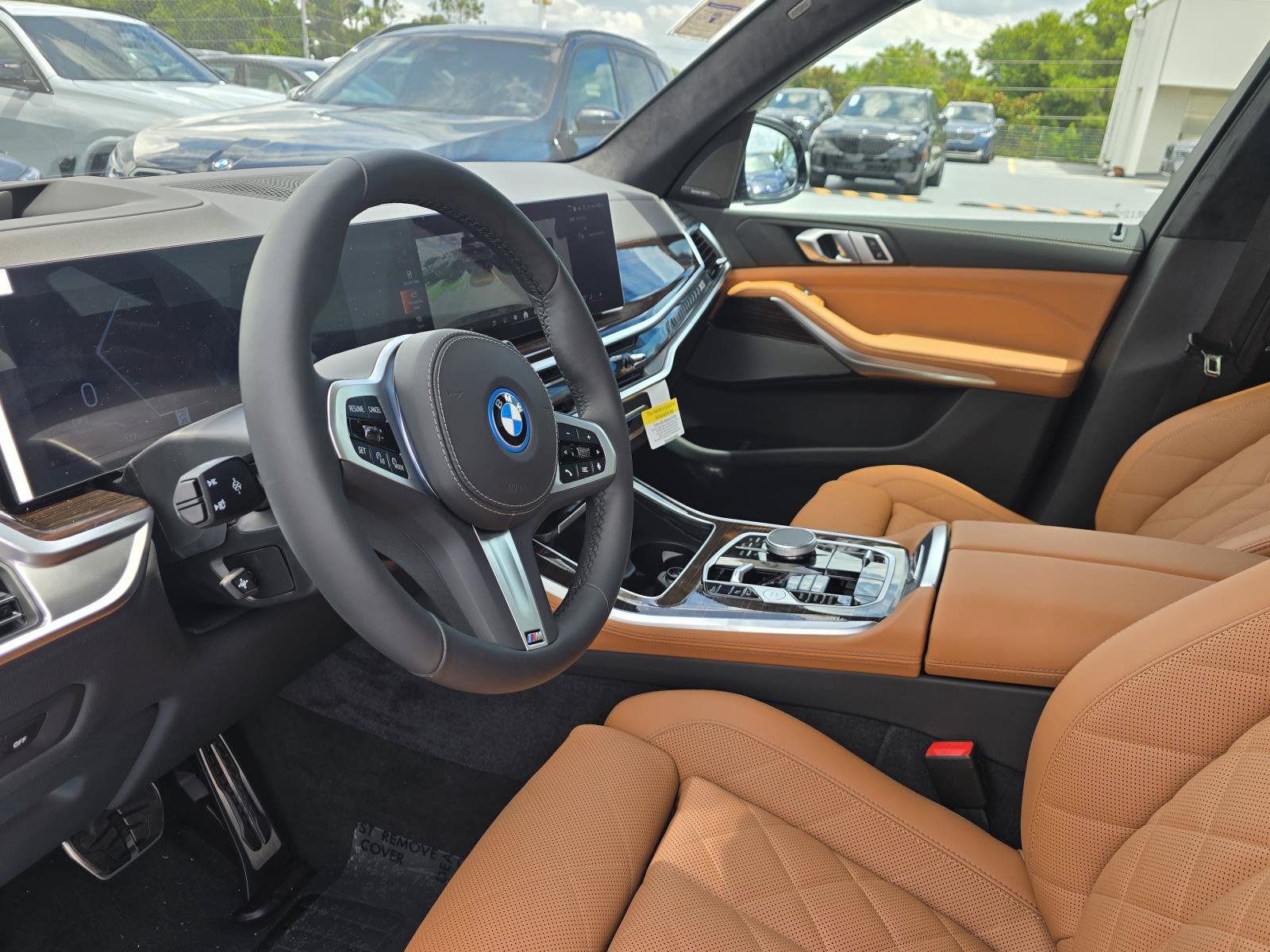 New 2026 BMW X5 xDrive50e w/ M Sport Package AWD/4WD image 15