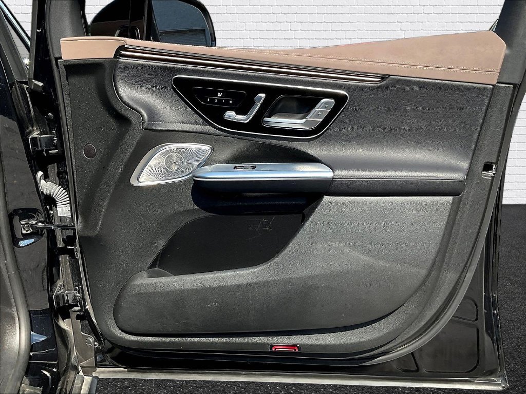 Used 2023 Mercedes-Benz EQE 350+ SUV image 19