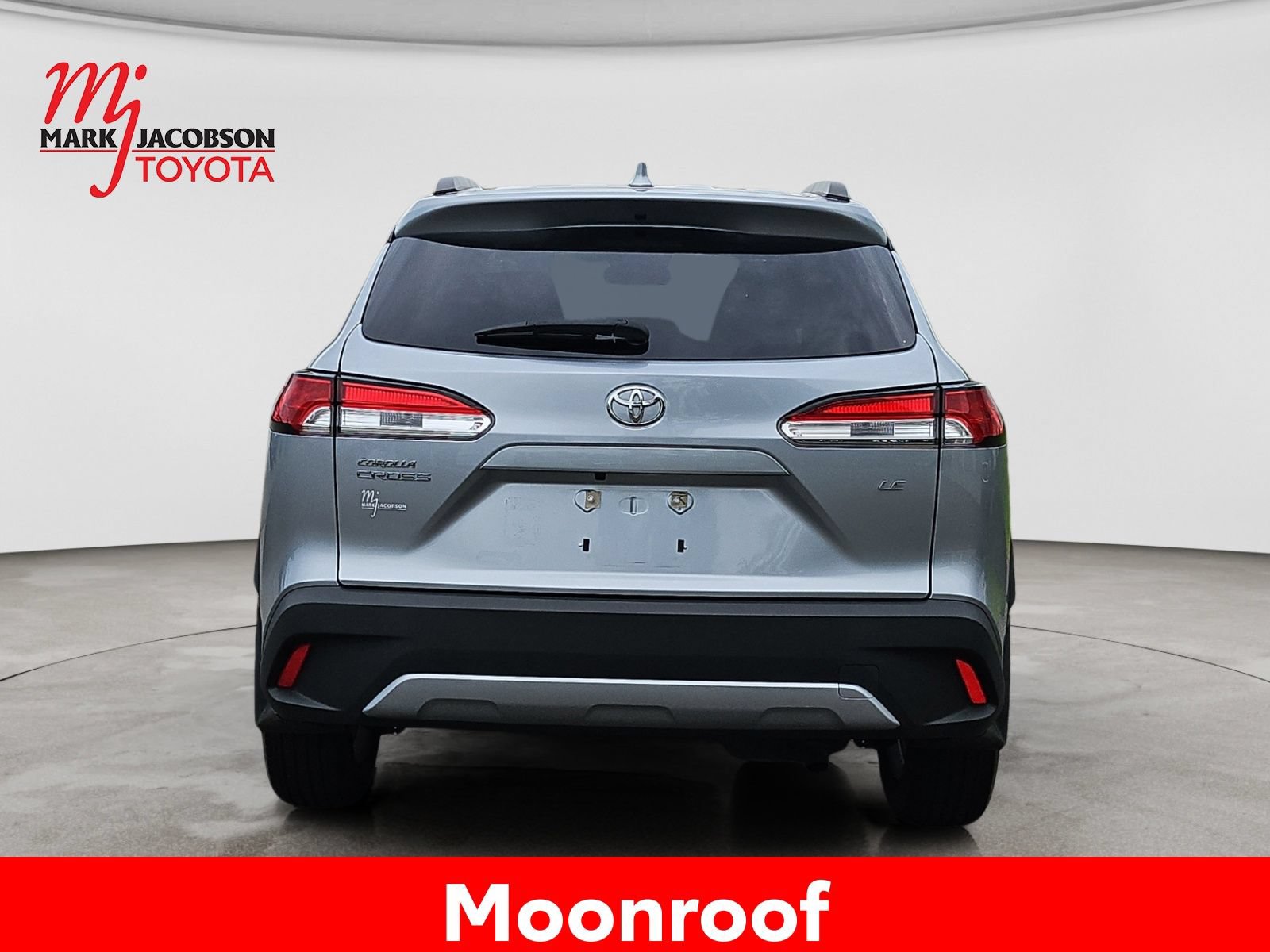 Used 2023 Toyota Corolla Cross LE w/ Moonroof Package FWD image 11