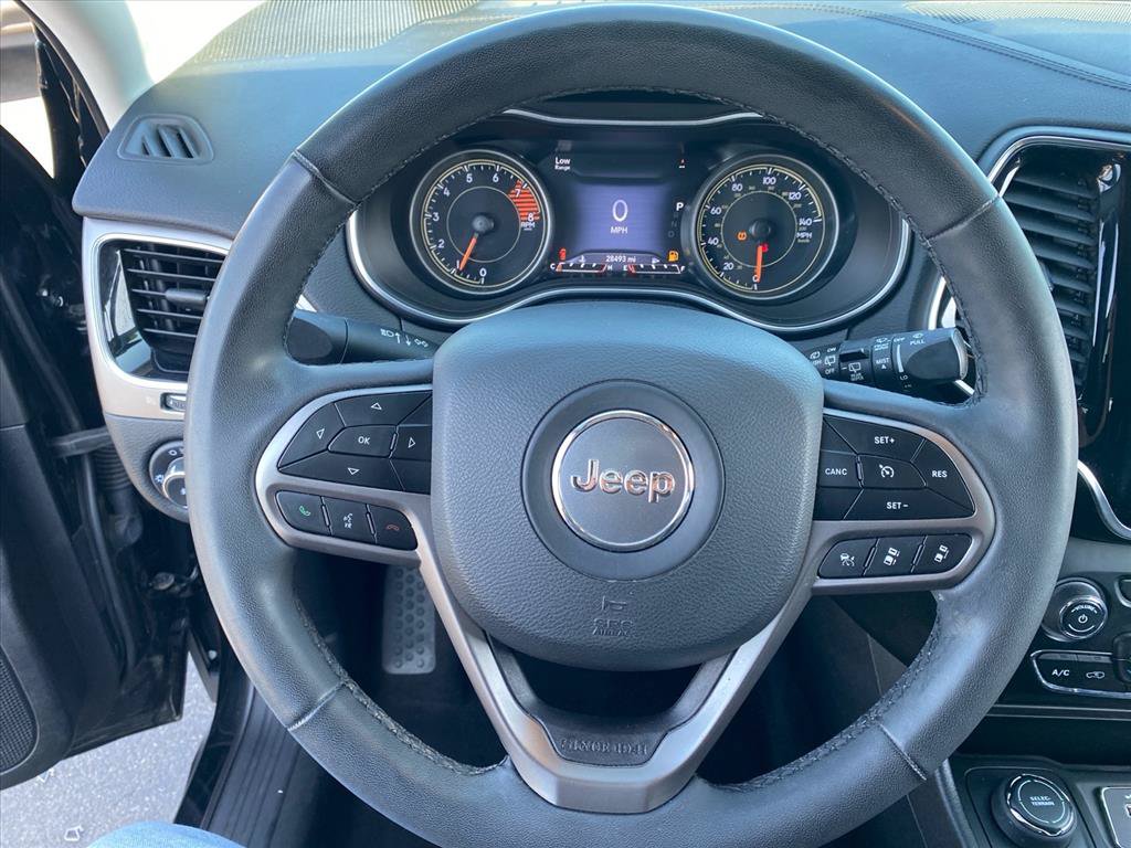 Used 2022 Jeep Cherokee Limited AWD/4WD image 10