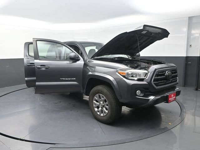 Used 2018 Toyota Tacoma SR5 RWD image 41