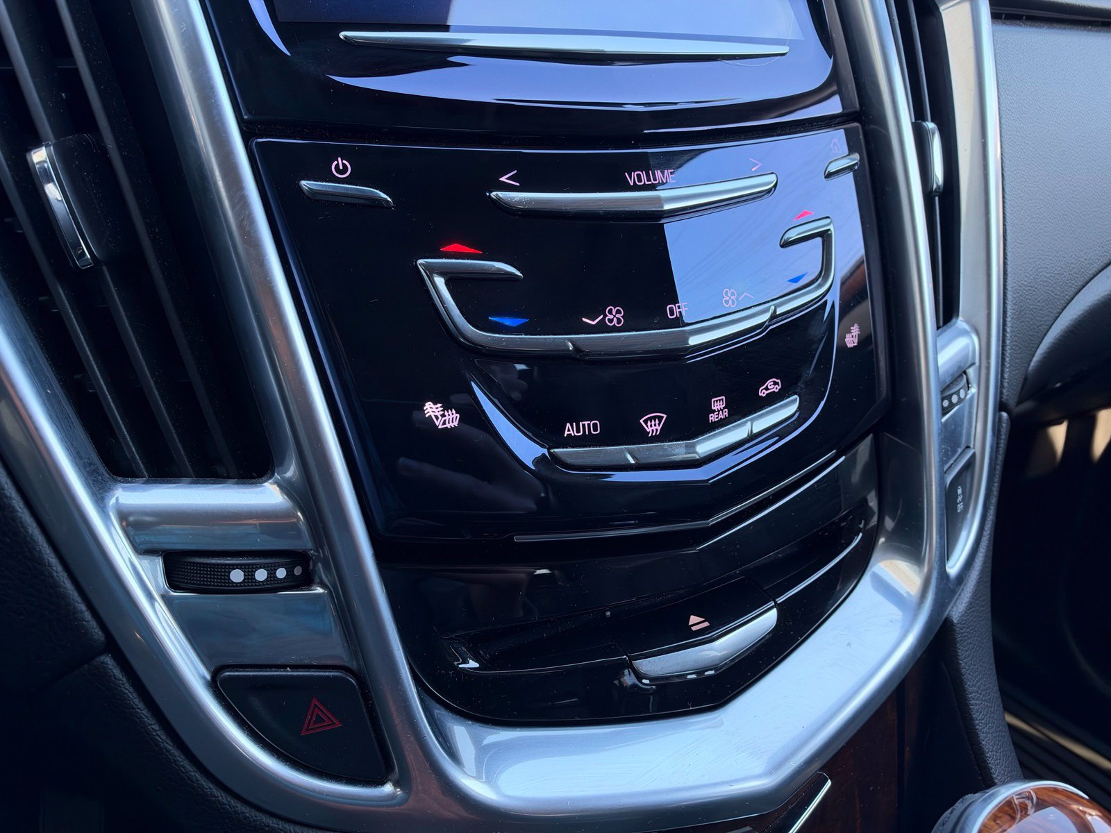 Used 2014 Cadillac SRX Performance w/ Driver Awareness Package FWD image 26