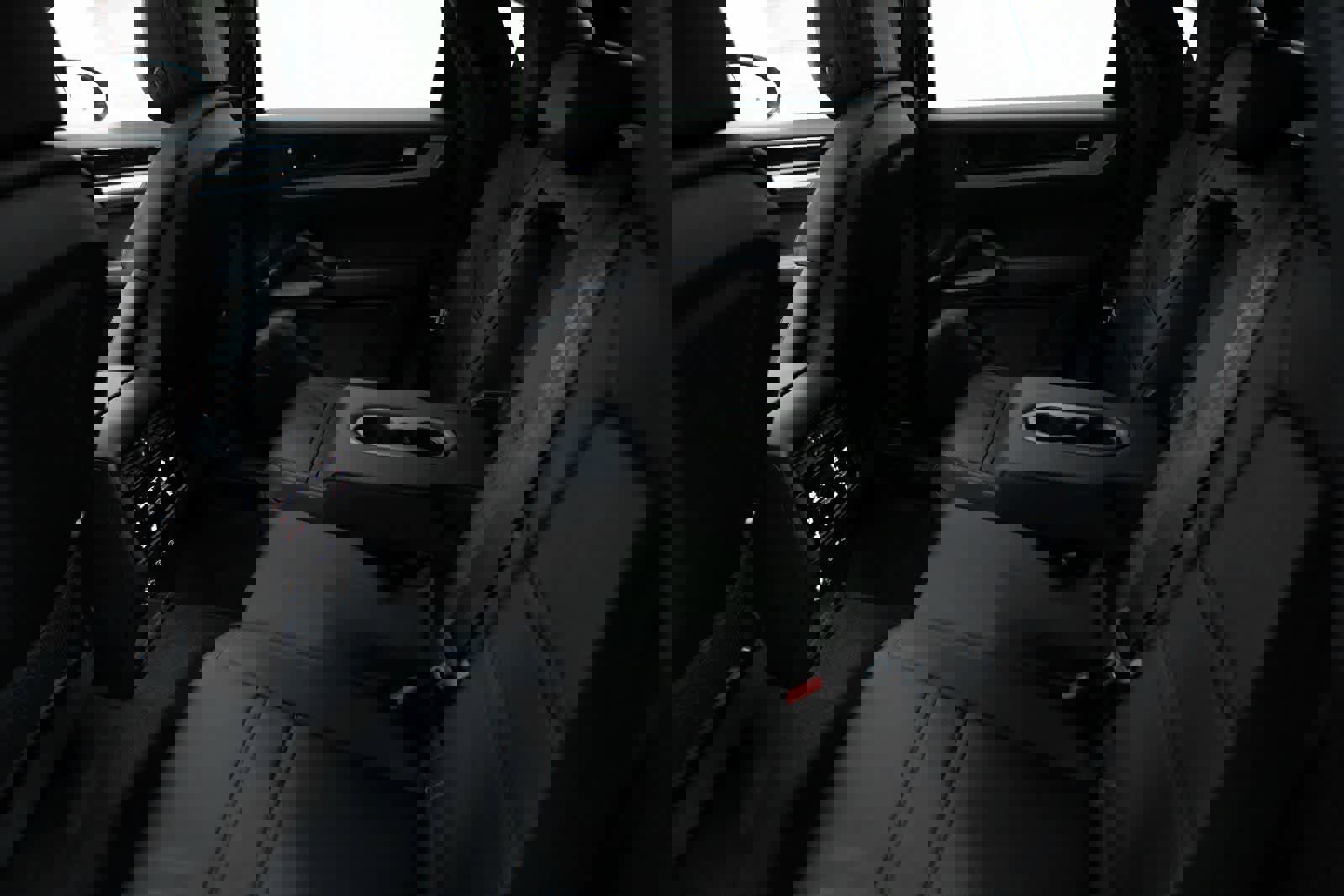 New 2026 Porsche Cayenne S image 31