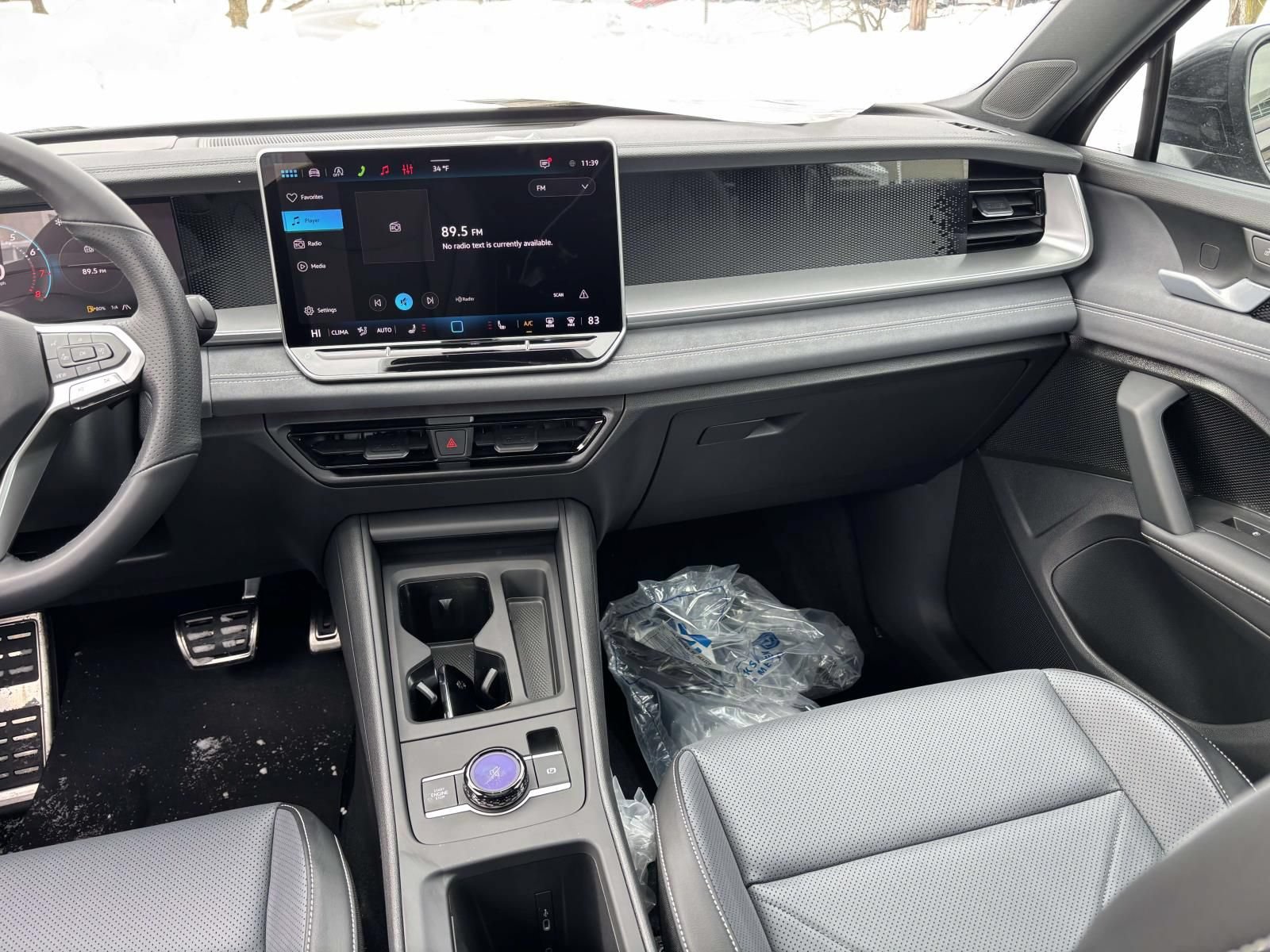 New 2026 Volkswagen Tiguan SE R-Line AWD/4WD image 31