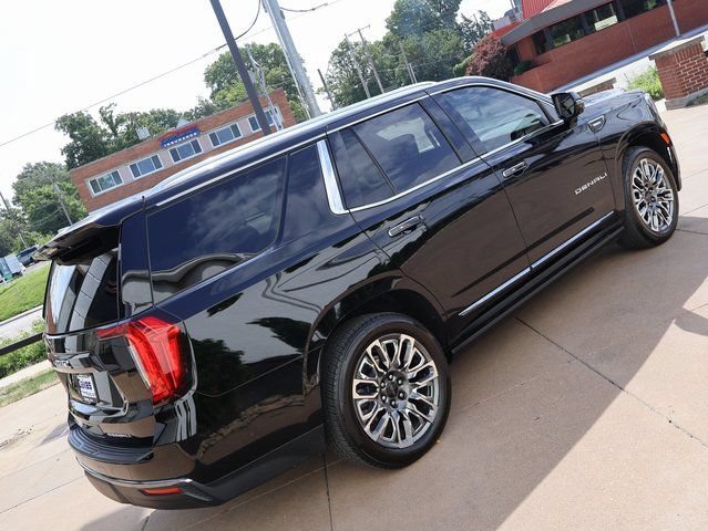 Used 2024 GMC Yukon Denali Ultimate AWD/4WD image 7