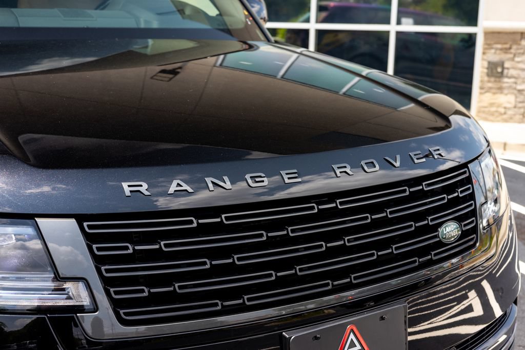 Used 2024 Land Rover Range Rover Long Wheelbase Autobiography AWD/4WD image 6