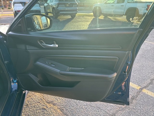 Used 2021 Nissan Altima 2.5 SR image 16