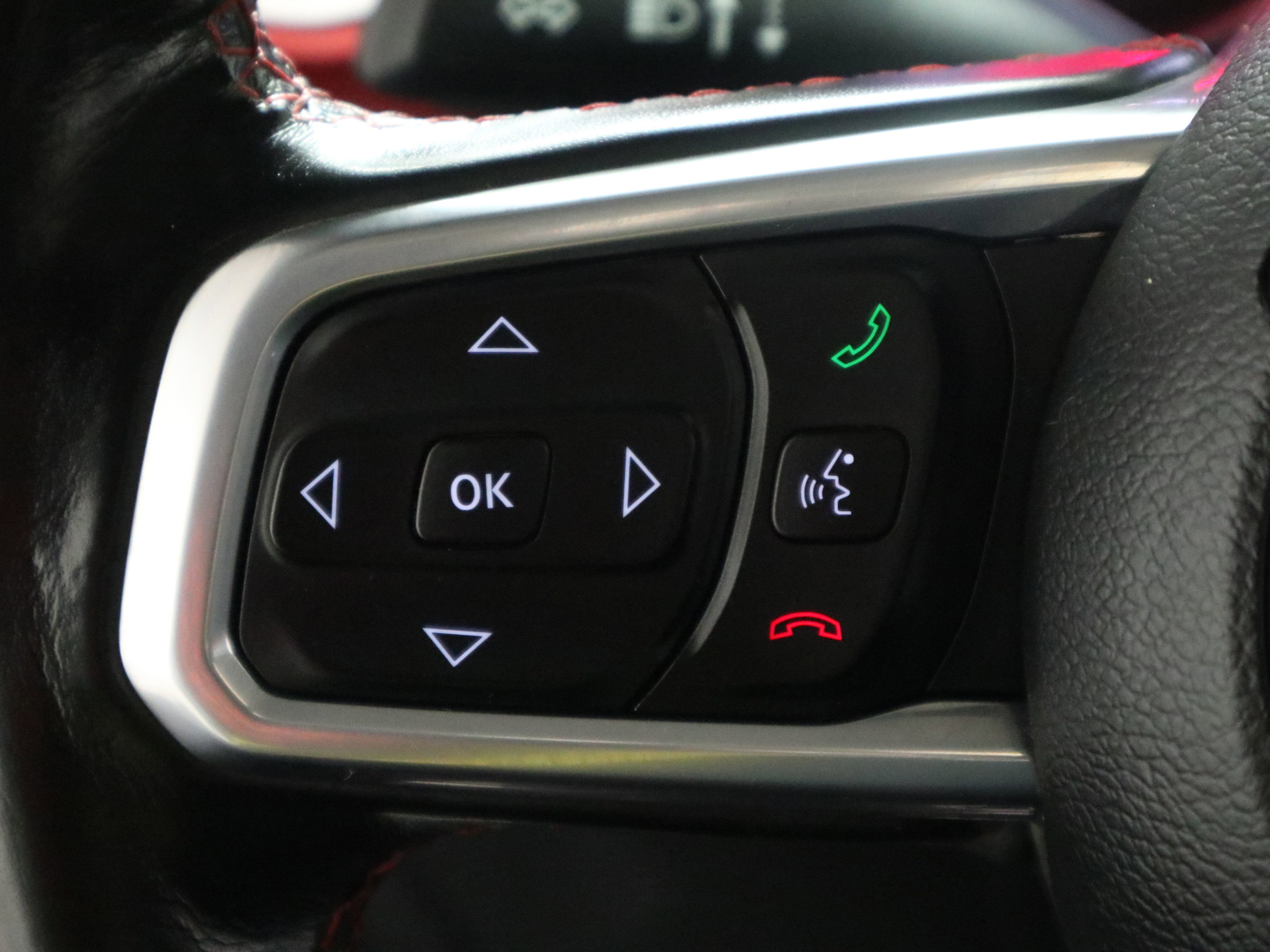 Used 2021 Jeep Gladiator Rubicon w/ Cold Weather Group image 28