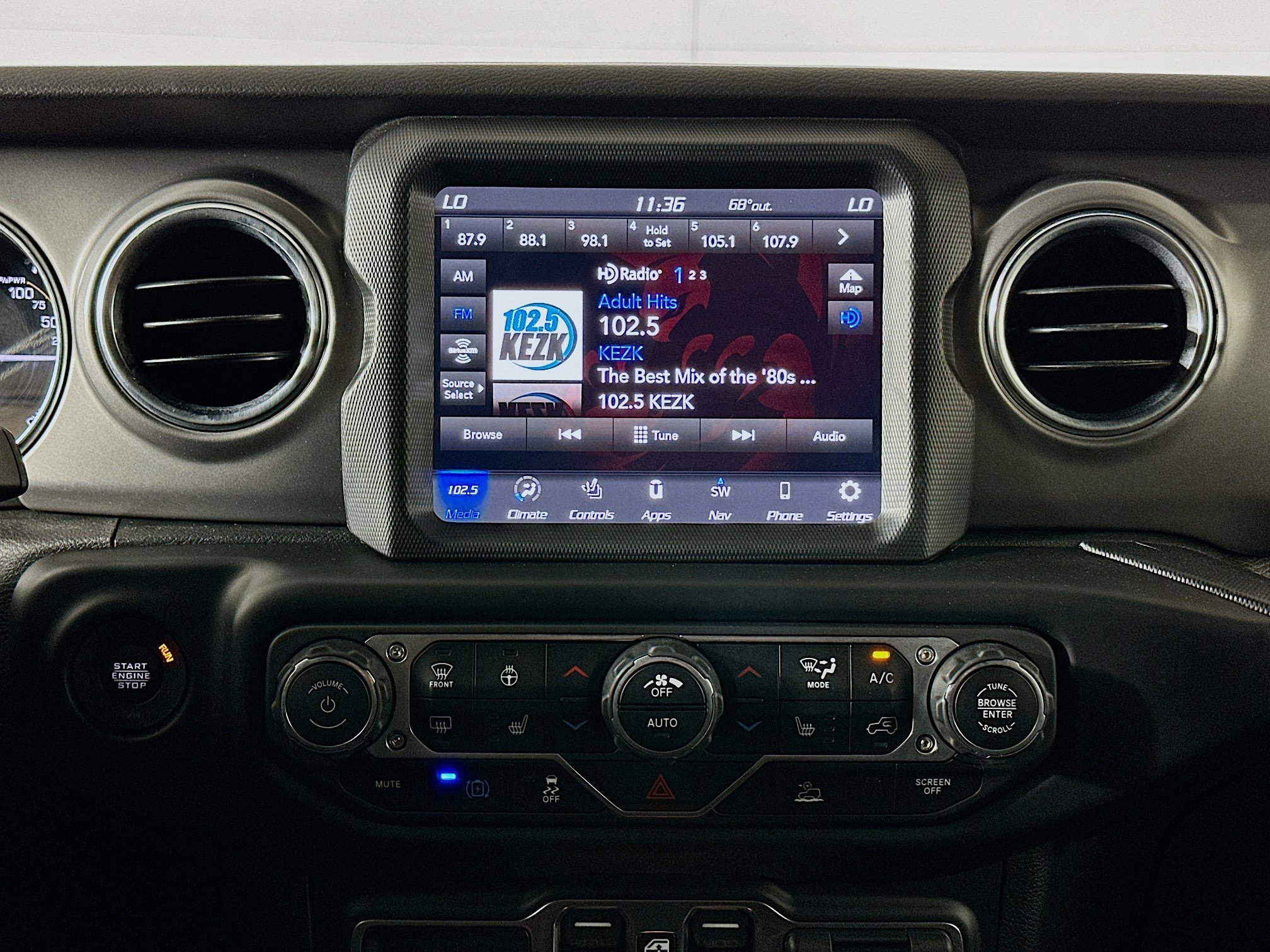 Used 2023 Jeep Wrangler Unlimited Rubicon 4xe w/ Cold Weather Group image 19