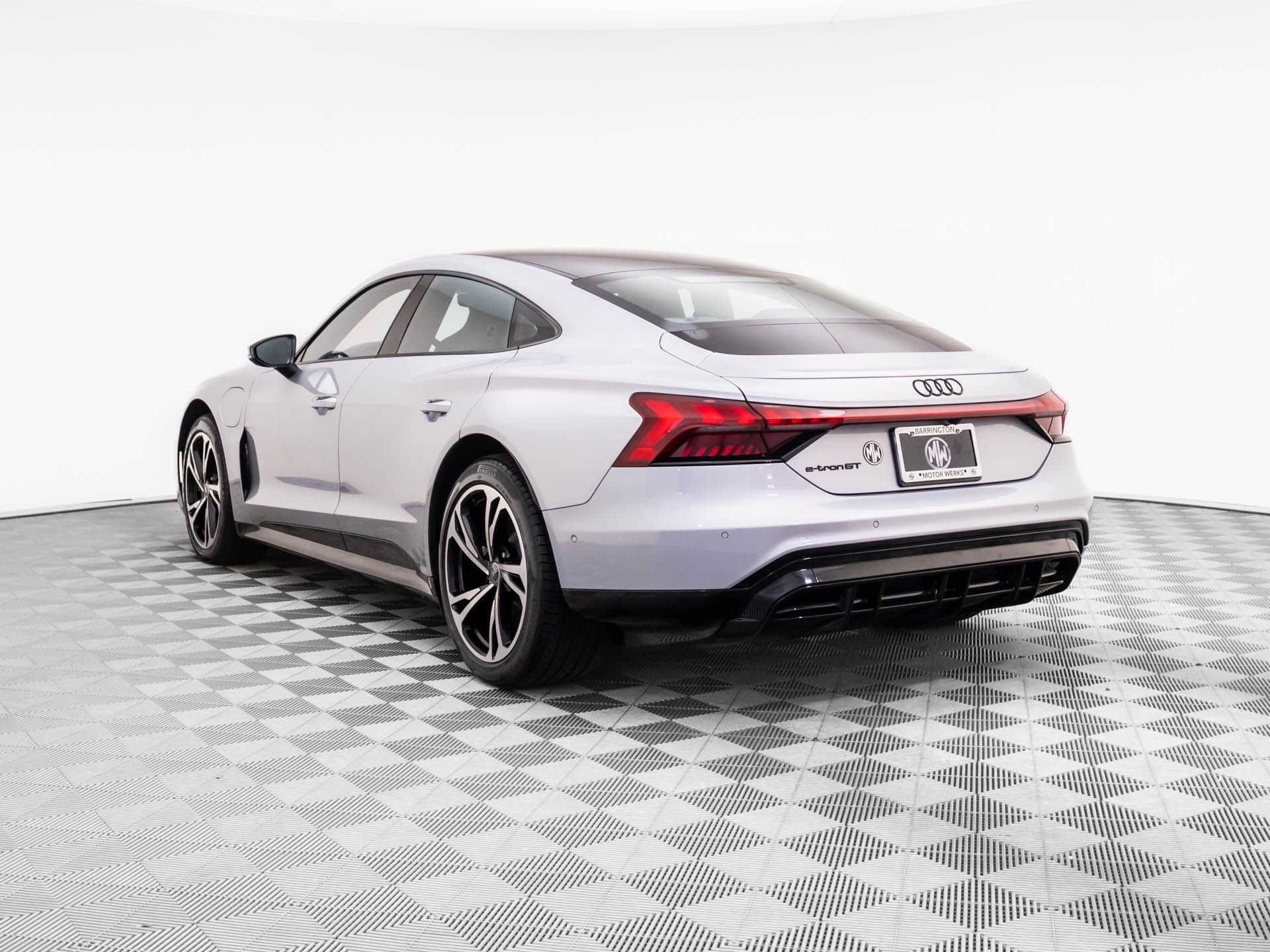 Used 2022 Audi e-tron GT Prestige w/ Prestige Package video 3