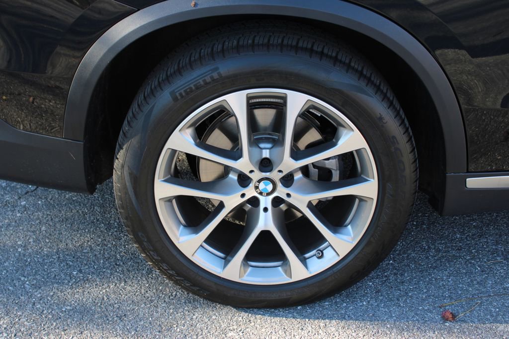 Used 2024 BMW X5 xDrive40i w/ Premium Package image 37