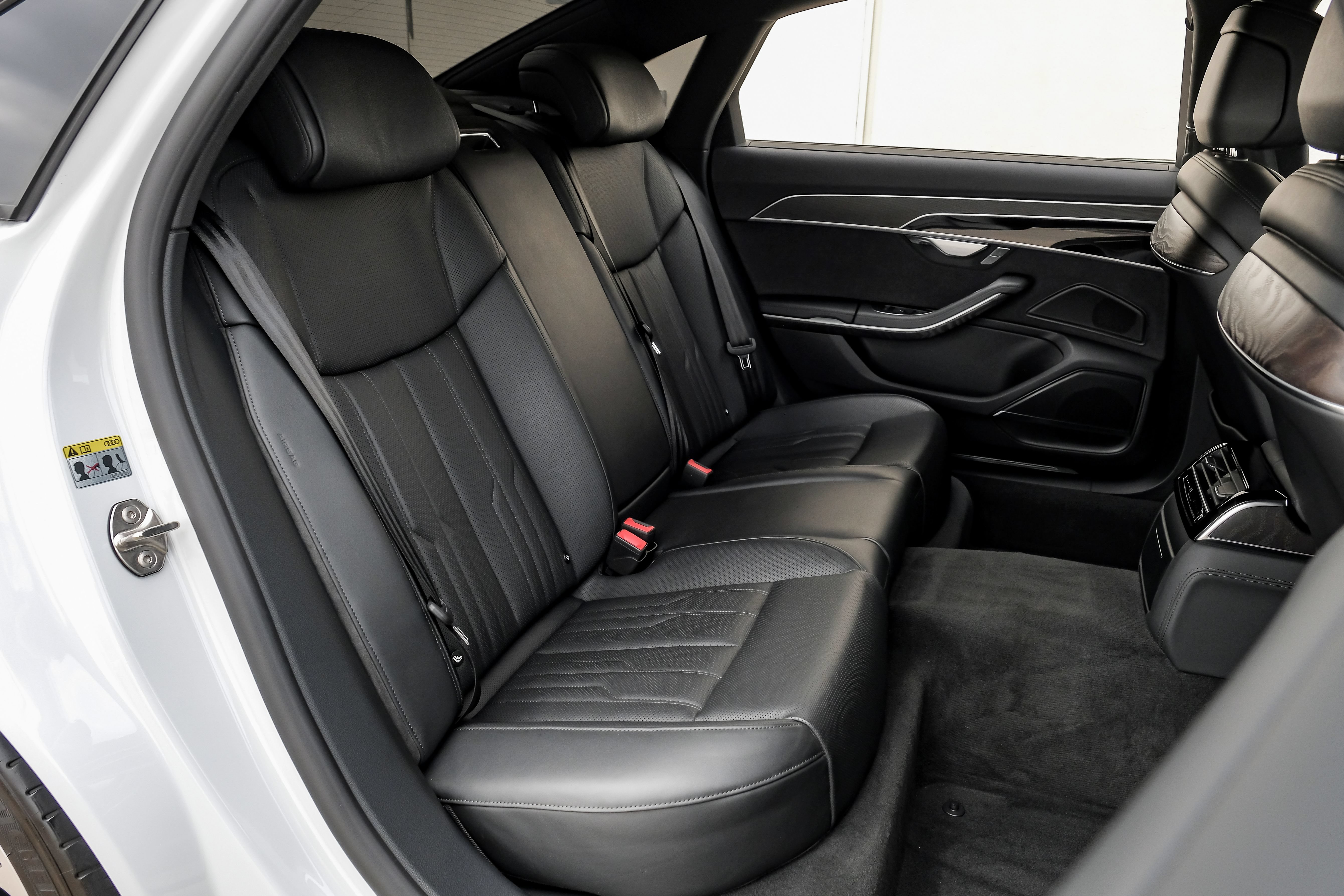 Used 2022 Audi A8 L 3.0T AWD/4WD image 45
