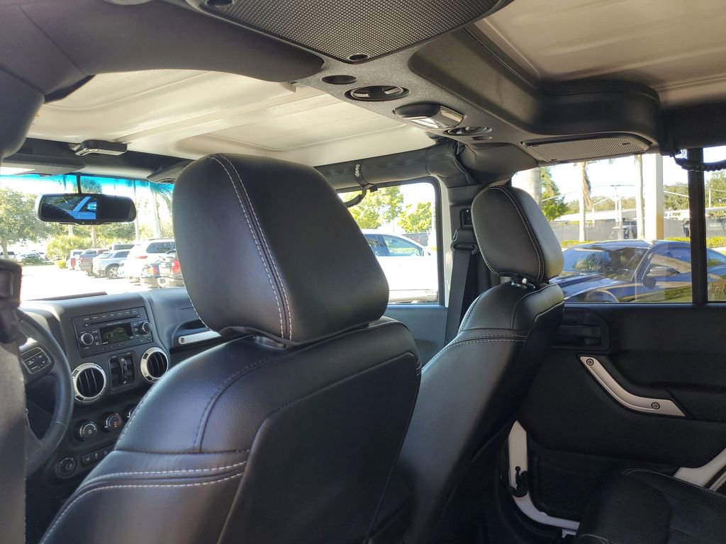 Used 2015 Jeep Wrangler Unlimited Sahara w/ Trailer Tow Group image 16