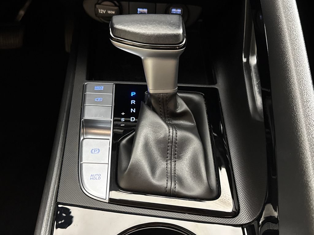 Certified 2023 Hyundai Elantra Limited FWD image 21
