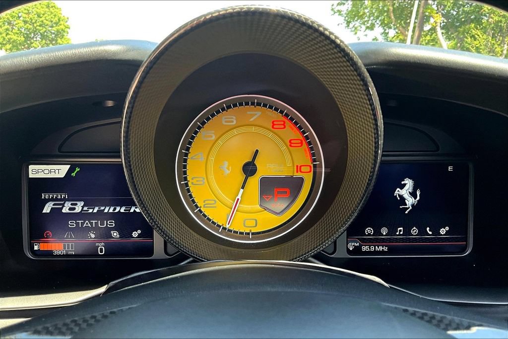 Used 2022 Ferrari F8 Tributo RWD image 13