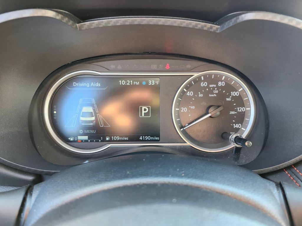 Certified 2025 Nissan Versa SR w/ Trunk Package image 32