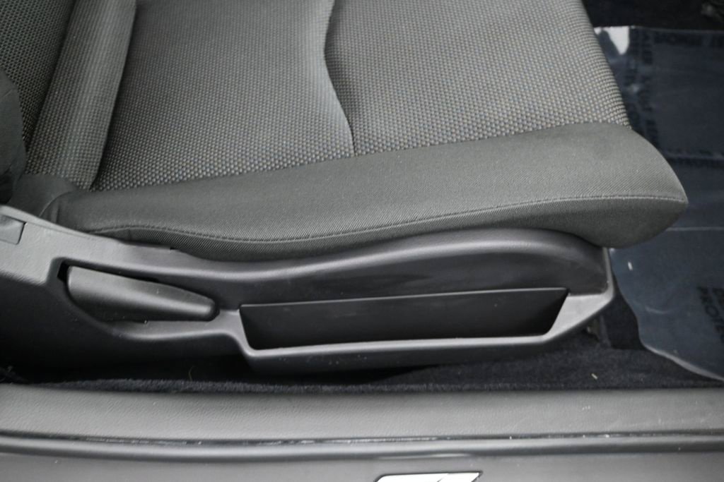 Used 2006 Nissan 350Z Enthusiast RWD image 11