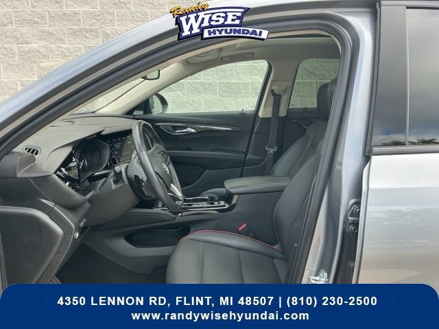 Used 2022 Buick Envision Essence w/ Technology Package I FWD image 16