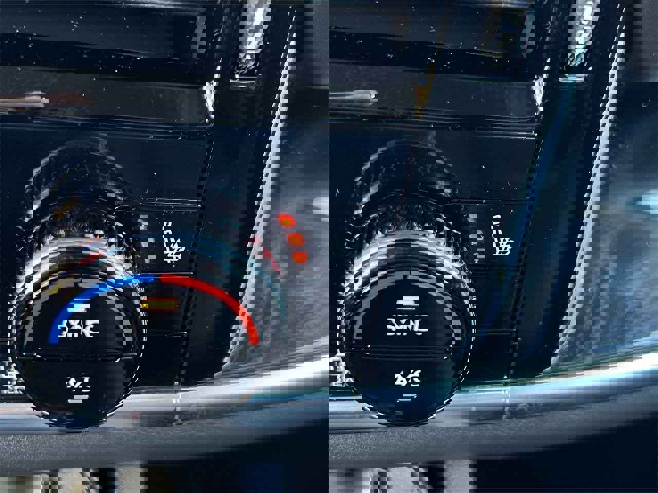 Certified 2025 Nissan Rogue SL w/ Tech Package image 19