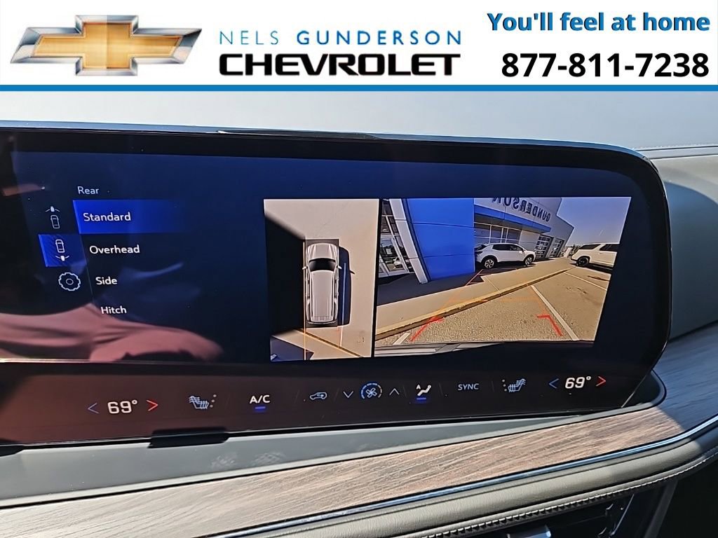 New 2025 Chevrolet Suburban LT w/ Advanced Technology Package image 28