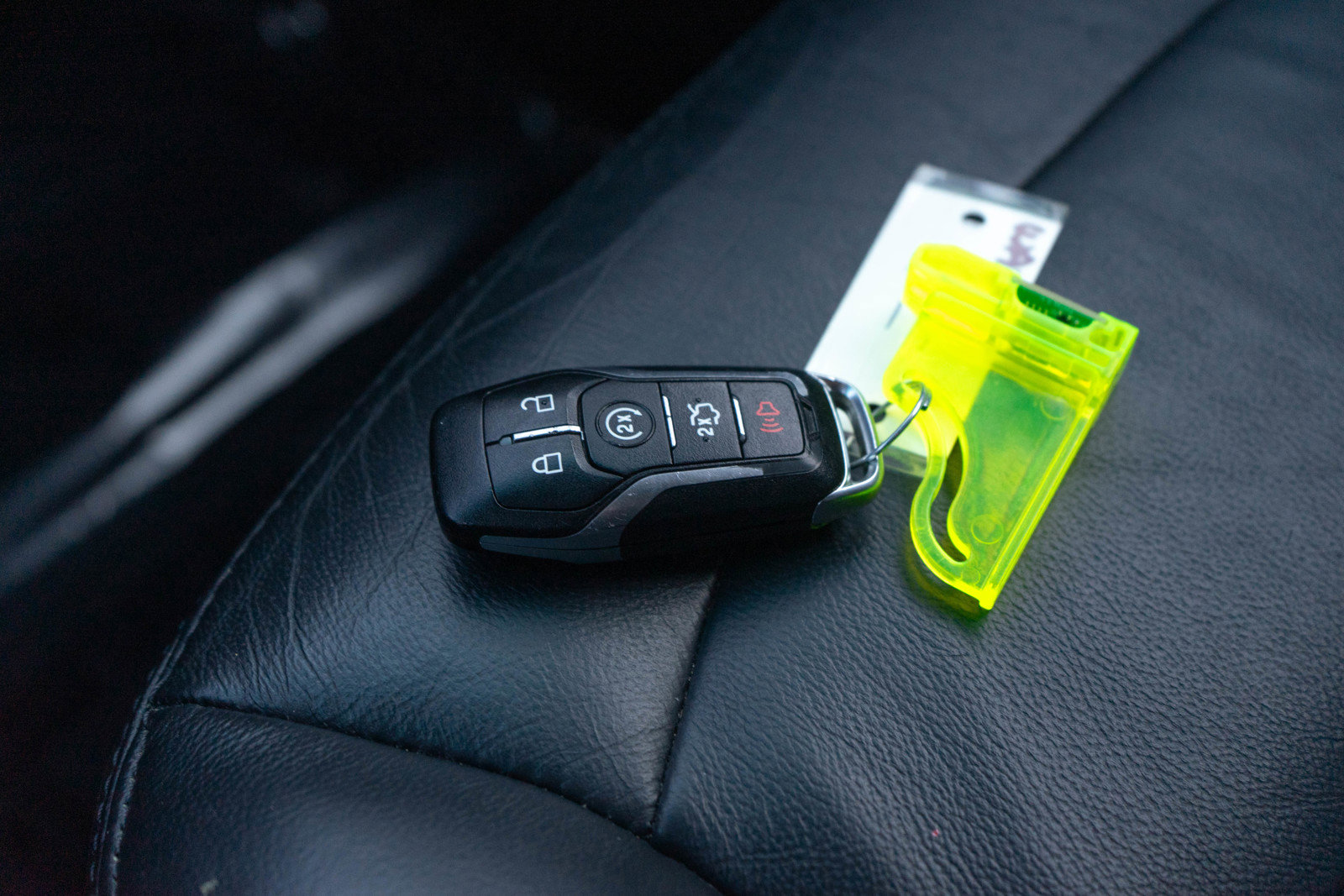 Used 2017 Ford Explorer XLT w/ Equipment Group 202A image 26