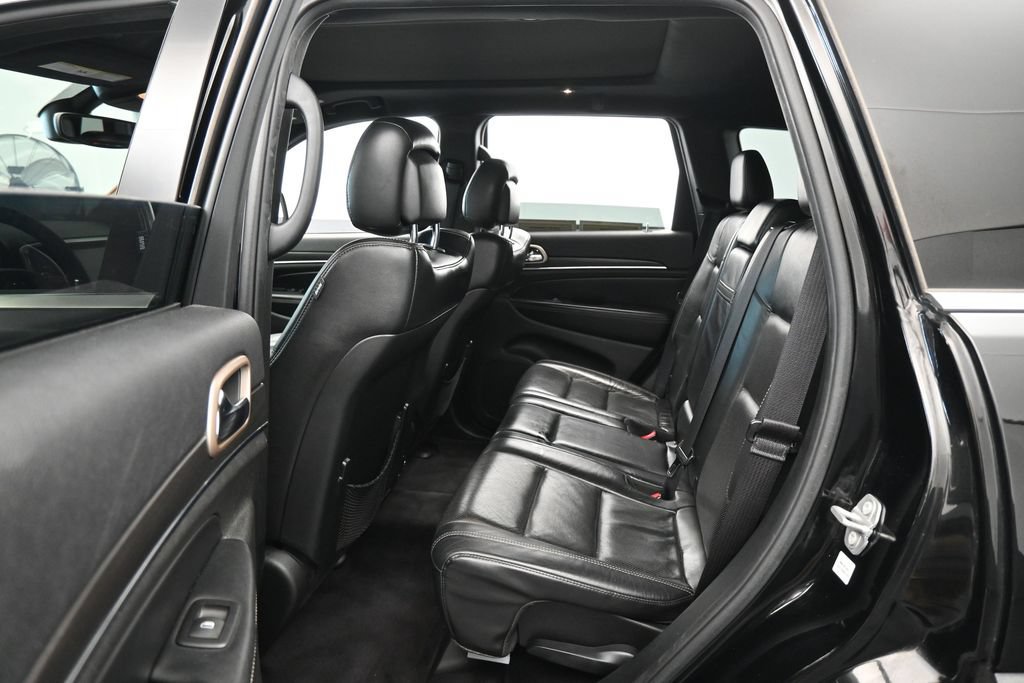 Used 2017 Jeep Grand Cherokee Limited w/ Luxury Group II RWD image 29