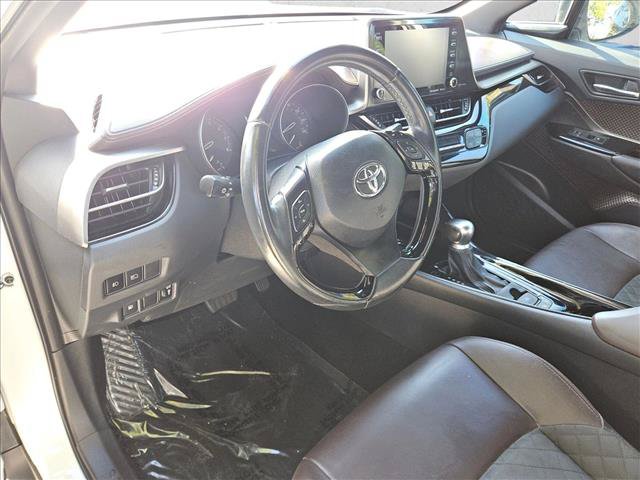 Used 2019 Toyota C-HR Limited FWD image 10