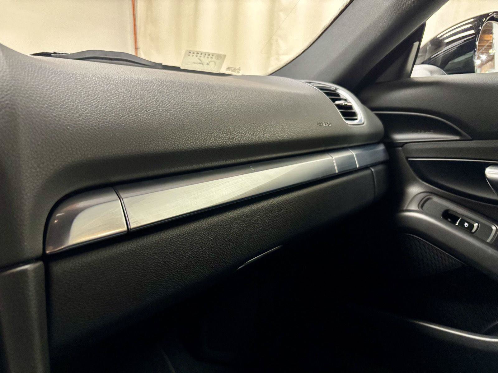 Used 2015 Porsche Cayman RWD image 31