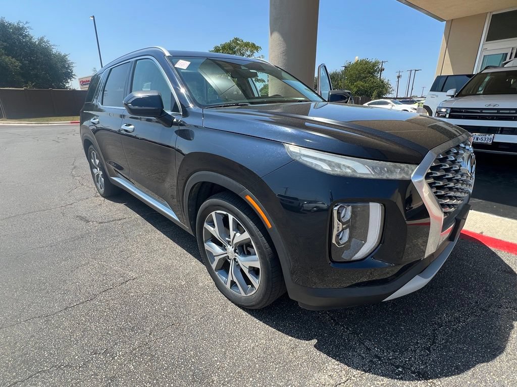 Used 2020 Hyundai Palisade SEL FWD image 2