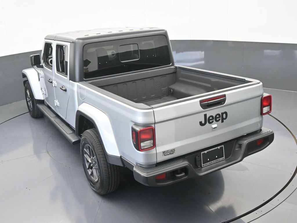 Used 2024 Jeep Gladiator Sport image 49