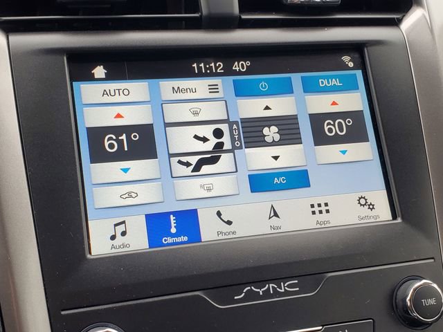 Used 2019 Ford Fusion SE image 25