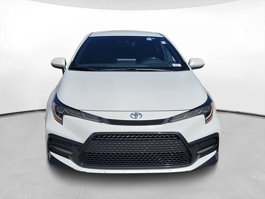Used 2022 Toyota Corolla SE FWD image 2