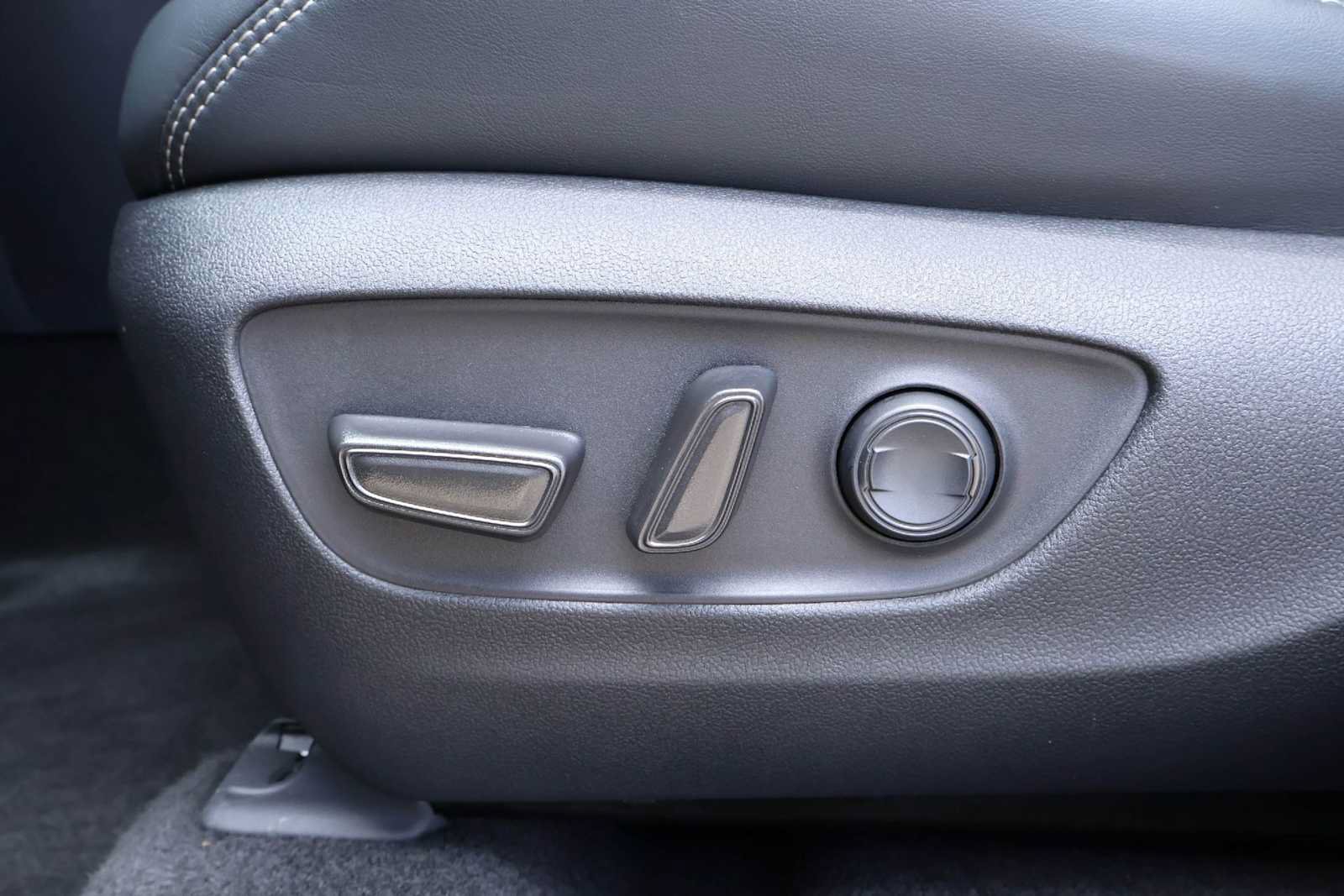Used 2023 Toyota RAV4 XLE Premium FWD image 24