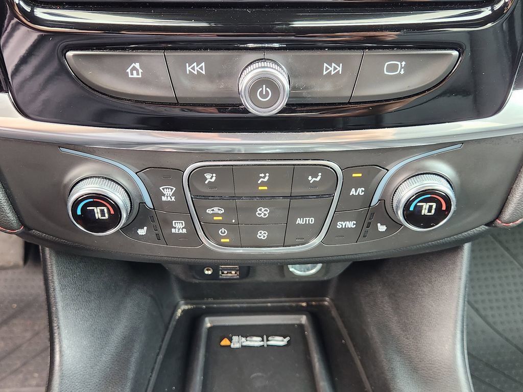 Used 2023 Chevrolet Traverse RS w/ LPO, Floor Liner Package image 22