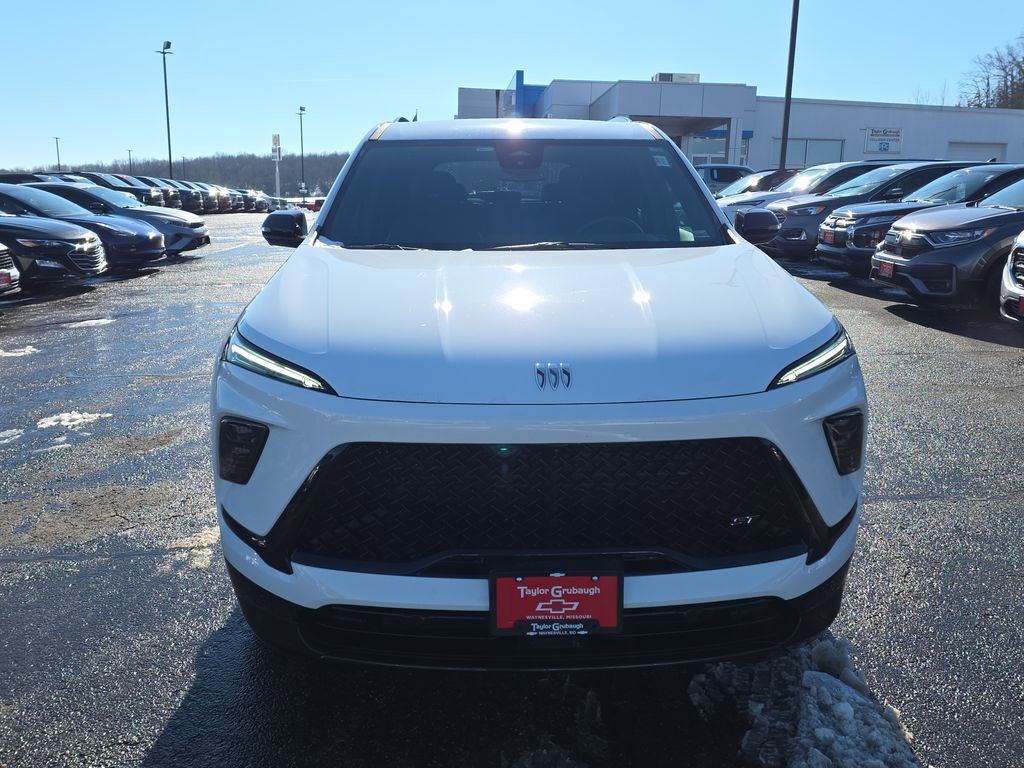 Used 2025 Buick Enclave Sport Touring image 3