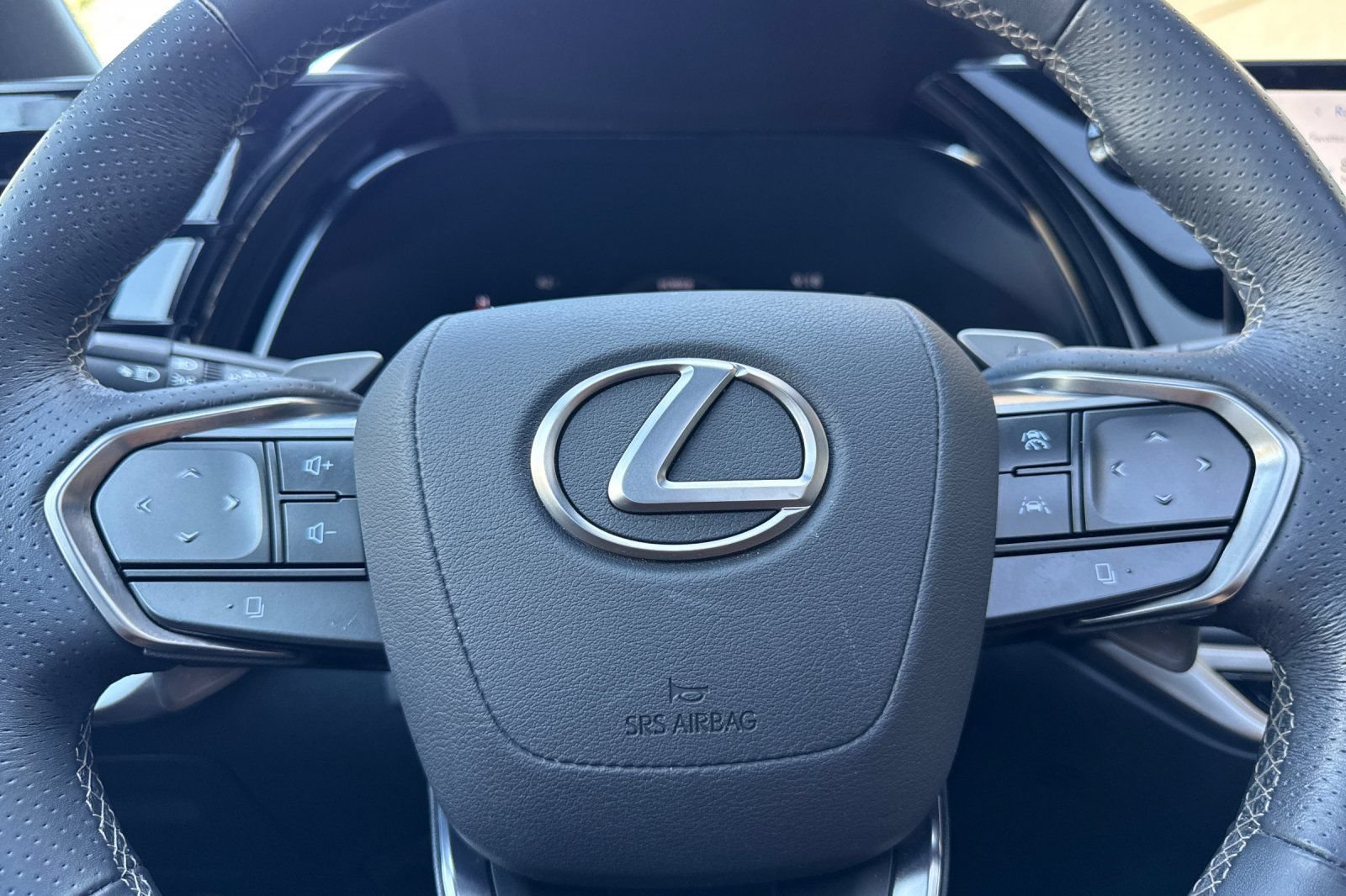 Certified 2023 Lexus RX 500h F Sport w/ Accessory Package (Z1) AWD/4WD image 27