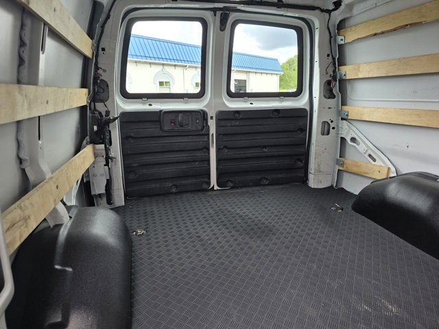 Used 2023 Chevrolet Express 2500 w/ Driver Convenience Package image 21