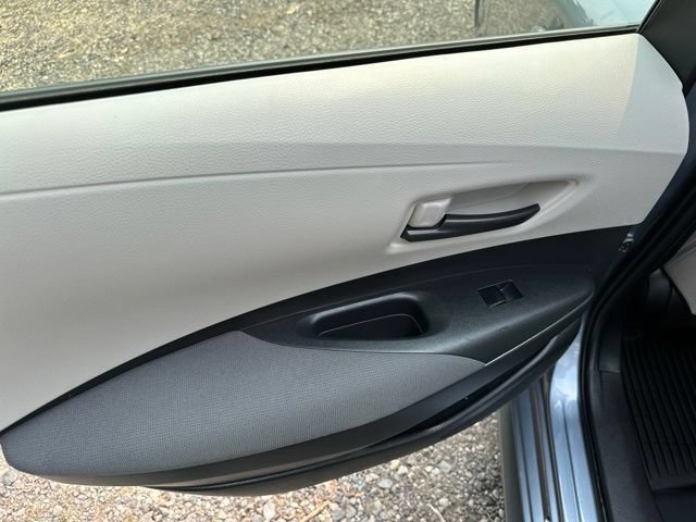 Used 2022 Toyota Corolla LE FWD image 14