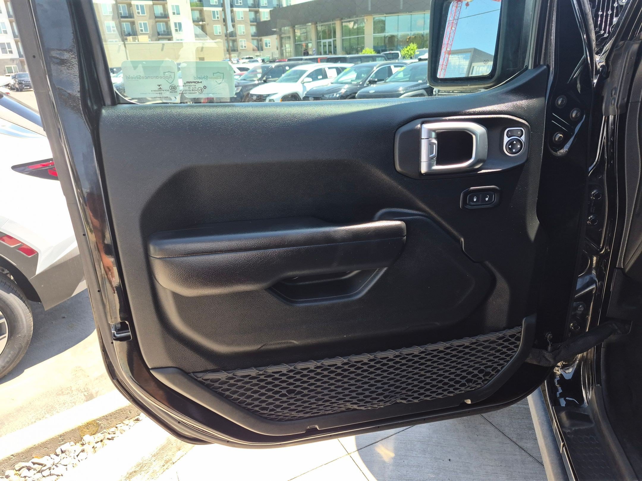 Used 2021 Jeep Gladiator Rubicon w/ Trailer Tow Package AWD/4WD image 13