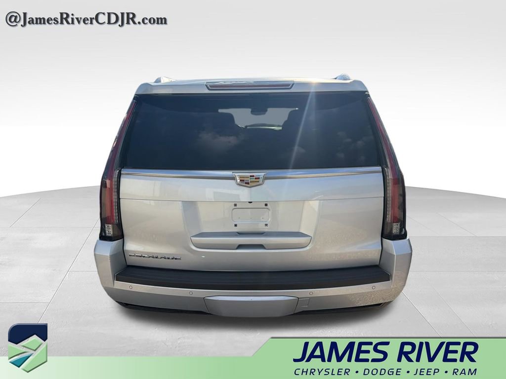 Used 2016 Cadillac Escalade ESV Luxury AWD/4WD image 7